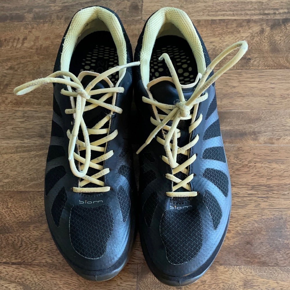Ecco Biom women’s sneakers- Size 37